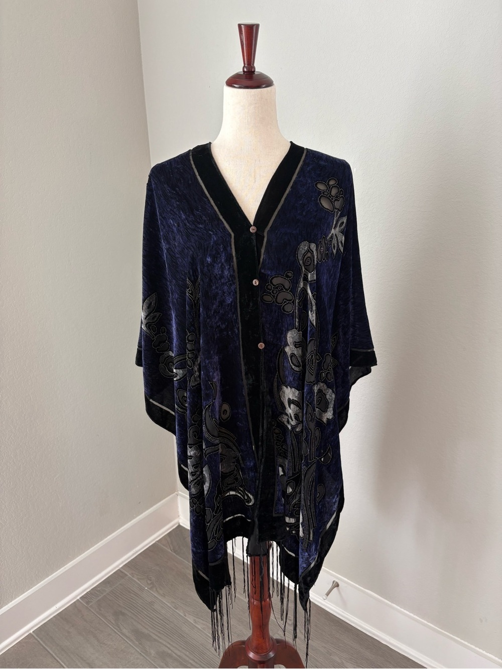 Kokomo Velvet Burnout Boho Fringe Poncho Silk Blend Wrap Gypsy Short Sleeve